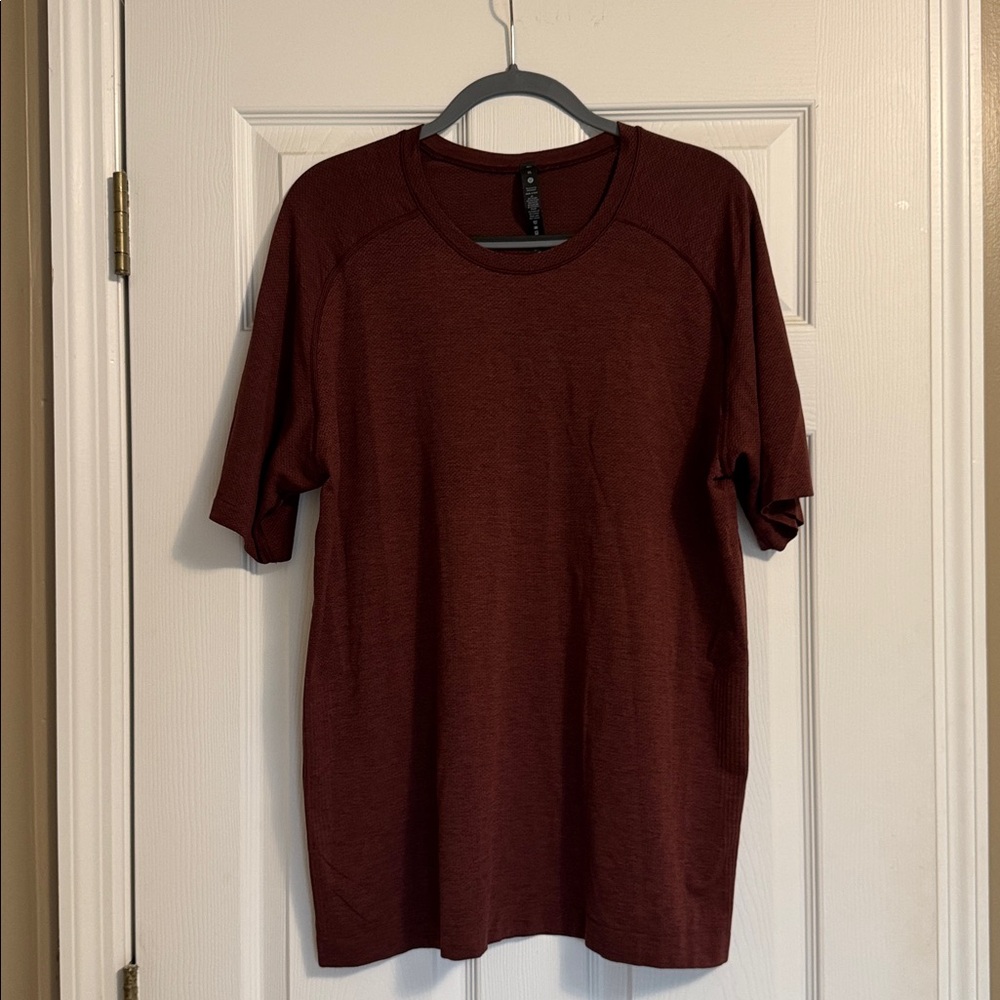 lululemon athletica Burgundy Short Sleeve Tee